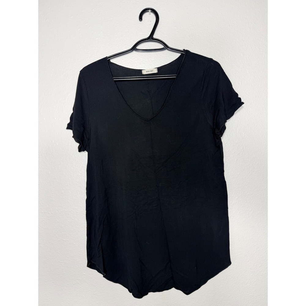Mod Ref Womens Black V-Neck Short Sleeve Curved Hem T-Shirt Size Medium